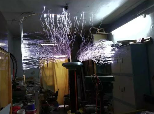 國(guó)產(chǎn)野生硬核科技達(dá)人