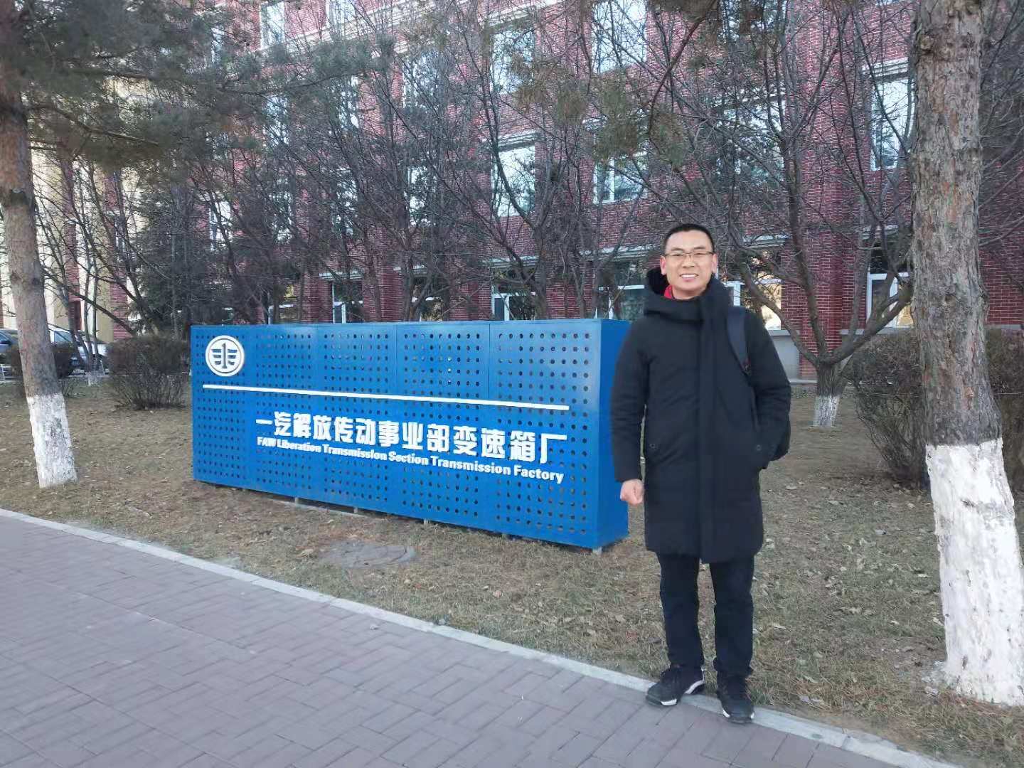 自動化檢測設備廠家走進紅旗